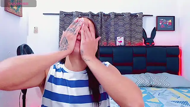 Azley sweet online show from April 2026 06:49:02 PM