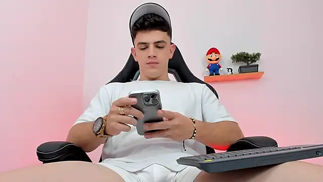 Mikecooper online show from February 2026 12:23:01 AM