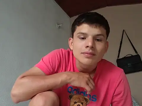 Tused11 online show from October 2025 07:58:01 PM