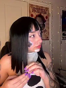 CharmingMaddie online show from January 2026 05:11:02 AM