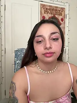 CharmingMaddie online show from February 2026 04:38:01 PM