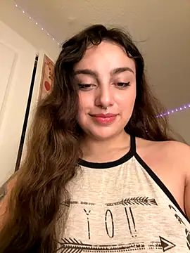 Snapshot of CharmingMaddie chatting on September 2025 09:09:01 AM CharmingMaddie online show from September 2025 09:09:01 AM