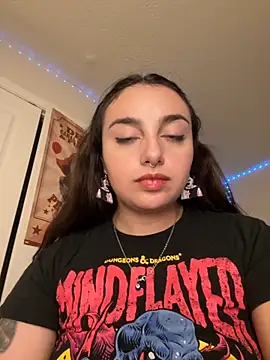 Snapshot of CharmingMaddie chatting on September 2025 04:44:01 AM CharmingMaddie online show from September 2025 04:44:01 AM