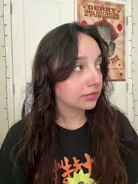 Snapshot of CharmingMaddie chatting on April 2026 05:41:01 PM CharmingMaddie online show from April 2026 05:41:01 PM