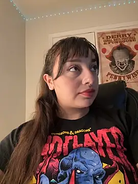 Snapshot of CharmingMaddie chatting on October 2025 11:24:02 PM CharmingMaddie online show from October 2025 11:24:02 PM