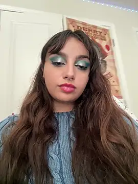 Snapshot of CharmingMaddie chatting on September 2025 03:12:02 PM CharmingMaddie online show from September 2025 03:12:02 PM
