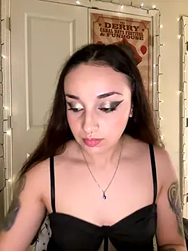 CharmingMaddie online show from January 2026 04:16:01 AM