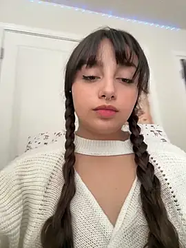 Snapshot of CharmingMaddie chatting on September 2025 04:55:02 PM CharmingMaddie online show from September 2025 04:55:02 PM