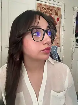 CharmingMaddie online show from March 2026 05:59:01 PM