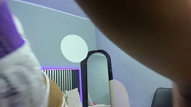 Violett Salvatore online show from March 2026 03:21:02 PM