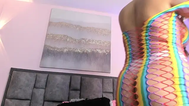 Snapshot of CrisstalStwart chatting on November 2025 09:37:01 PM CrisstalStwart online show from November 2025 09:37:01 PM