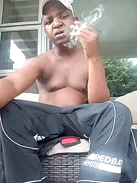 Snapshot of Thabo1004 chatting on December 2025 03:06:02 PM Thabo1004 online show from December 2025 03:06:02 PM