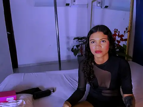 Snapshot of bamby_kitty chatting on November 2025 04:49:02 AM bamby kitty online show from November 2025 04:49:02 AM