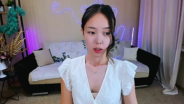 Snapshot of SoulHarmoonyy chatting on September 2025 01:17:01 PM SoulHarmoonyy online show from September 2025 01:17:01 PM
