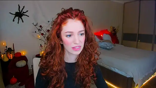 ChristinaConteeree online show from October 2025 01:21:02 PM