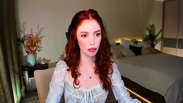 ChristinaConteeree online show from October 2025 07:13:02 PM