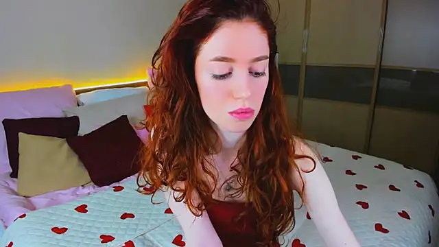 ChristinaConteeree online show from March 2026 09:16:01 AM