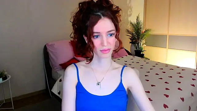 Snapshot of ChristinaConteeree chatting on June 2026 07:41:02 PM ChristinaConteeree online show from June 2026 07:41:02 PM