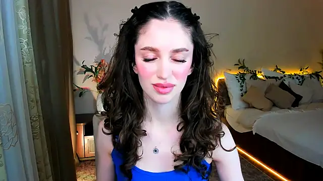 ChristinaConteeree online show from September 2025 05:16:02 PM