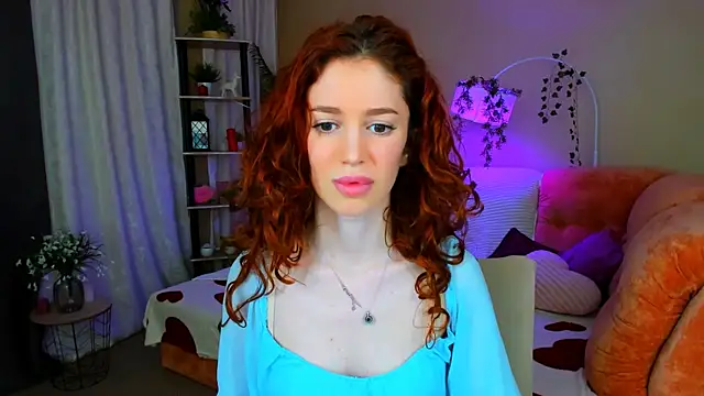 ChristinaConteeree online show from June 2026 07:07:02 PM