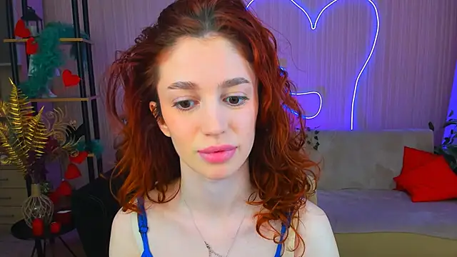 ChristinaConteeree online show from May 2026 11:16:01 AM