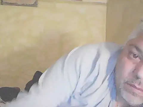 mauri5 online show from April 2026 10:49:02 PM