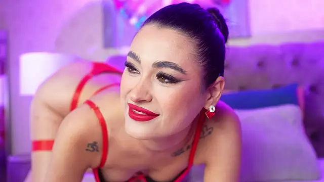 Pretty Lia  online show from November 2025 08:45:02 PM