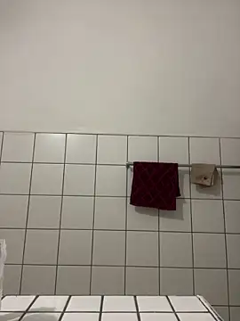 hardboyi03 online show from November 2025 06:14:01 PM