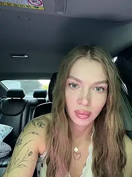 Snapshot of miss_veroNika chatting on July 2026 01:13:02 AM miss veroNika online show from July 2026 01:13:02 AM