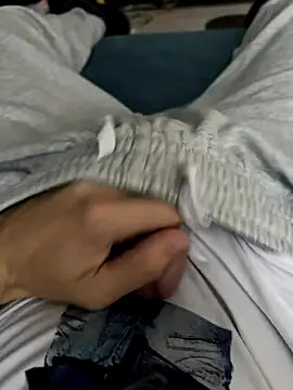 Snapshot of Frankieyyy1 chatting on November 2025 08:03:02 AM Frankieyyy1 online show from November 2025 08:03:02 AM