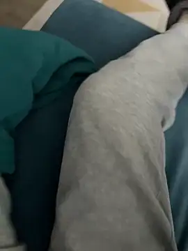 Frankieyyy1 online show from February 2026 03:33:02 PM