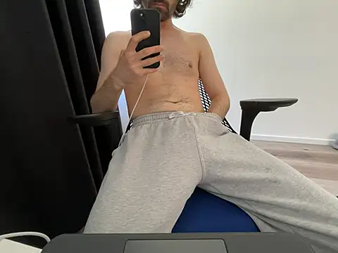 Frankieyyy1 online show from May 2026 08:23:01 AM