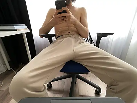 Frankieyyy1 online show from June 2026 10:13:01 AM