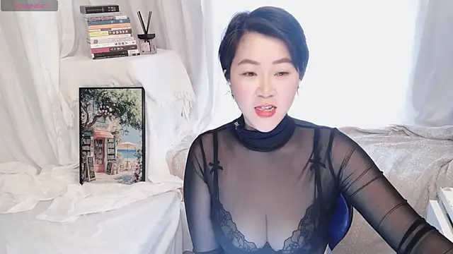 Emmaq996 online show from March 2026 02:21:01 AM