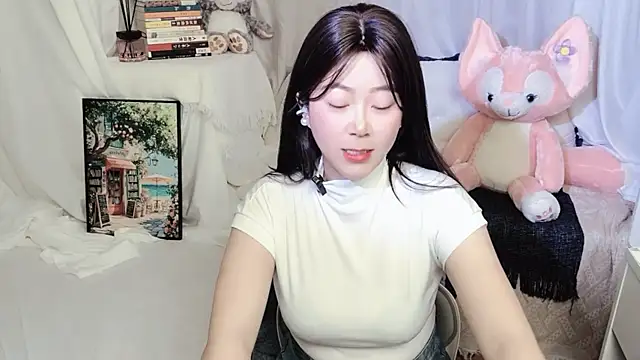 Emmaq996 online show from April 2026 04:49:01 AM