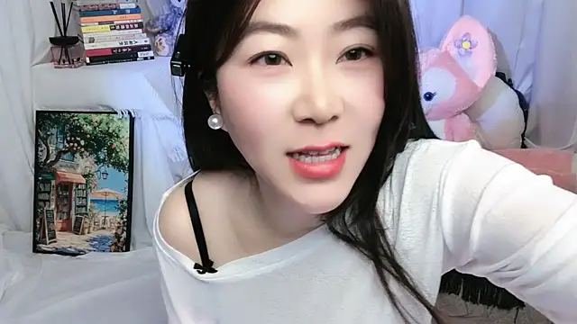 Emmaq996 online show from April 2026 01:35:02 AM