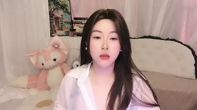 Emmaq996 online show from May 2026 02:49:02 AM