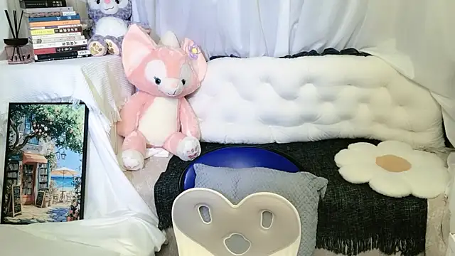 Emmaq996 online show from April 2026 02:35:01 AM