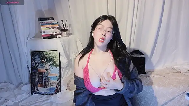 Emmaq996 online show from March 2026 08:30:01 AM