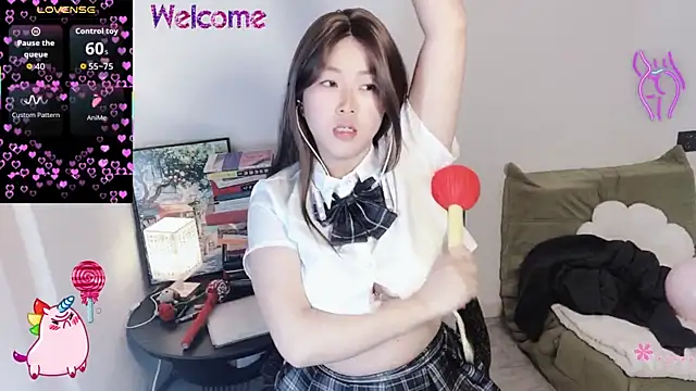 Emmaq996 online show from November 2025 03:17:01 AM