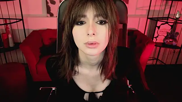 CrystallBloom online show from April 2026 01:18:02 AM