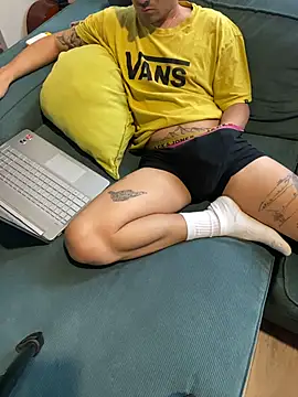 darkdecide online show from November 2025 12:27:01 PM