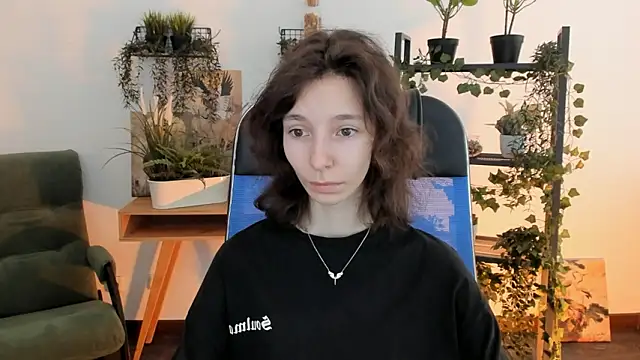 EmmanuellBrown online show from March 2026 04:19:01 AM