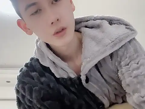 xiaojie2563 online show from November 2025 10:25:01 AM