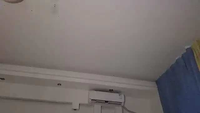 xiaojie2563 online show from March 2026 06:57:02 AM