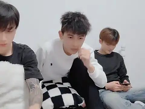 xiaojie2563 online show from November 2025 09:35:01 AM