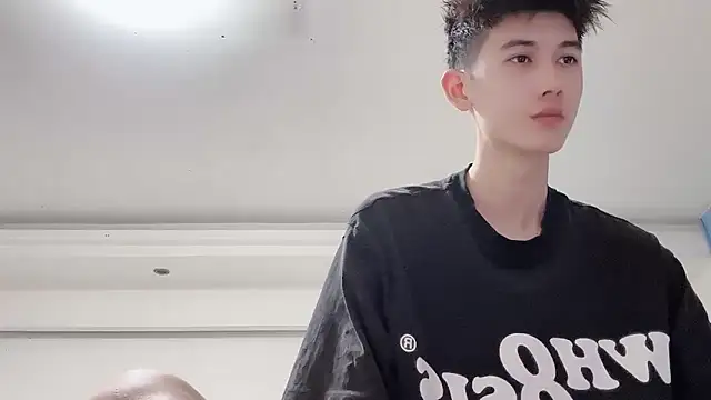 xiaojie2563 online show from September 2025 11:06:02 AM