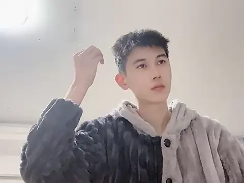 xiaojie2563 online show from December 2025 10:25:01 AM