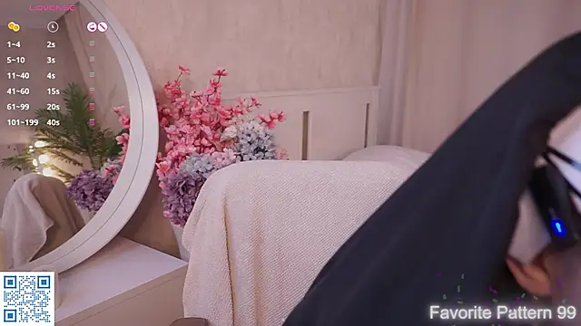 BlissHey online show from November 2025 04:06:02 PM