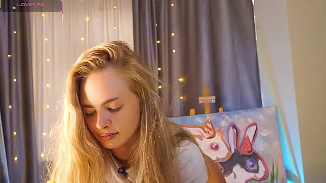 AliciaMellow online show from March 2026 12:00:02 PM